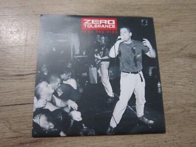 Vinyle 45T 7'' Zero Tolerance - Fuel the Fire. 2011 Hardcore Vinyle Clear repress