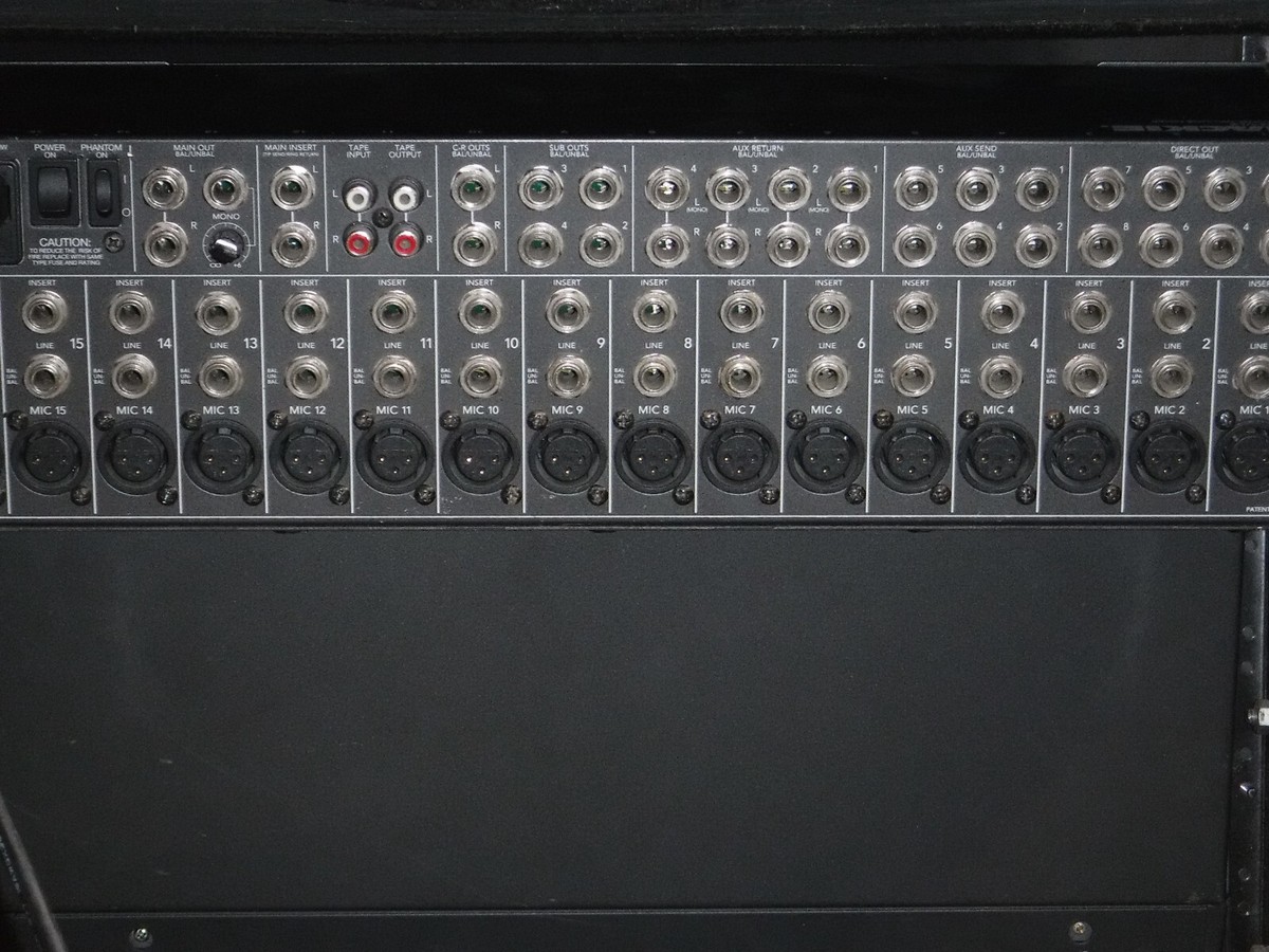Mackie ミキサー CR1604 s-l1200.jpg