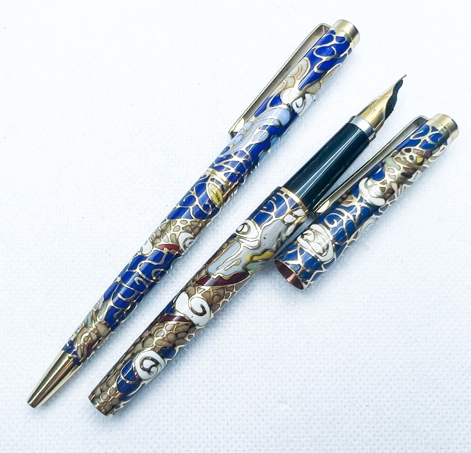 Lot De 2 Stylos Anciens Dont Un Stylo Plume Decerny En émail Cloisonné - À Restaurer