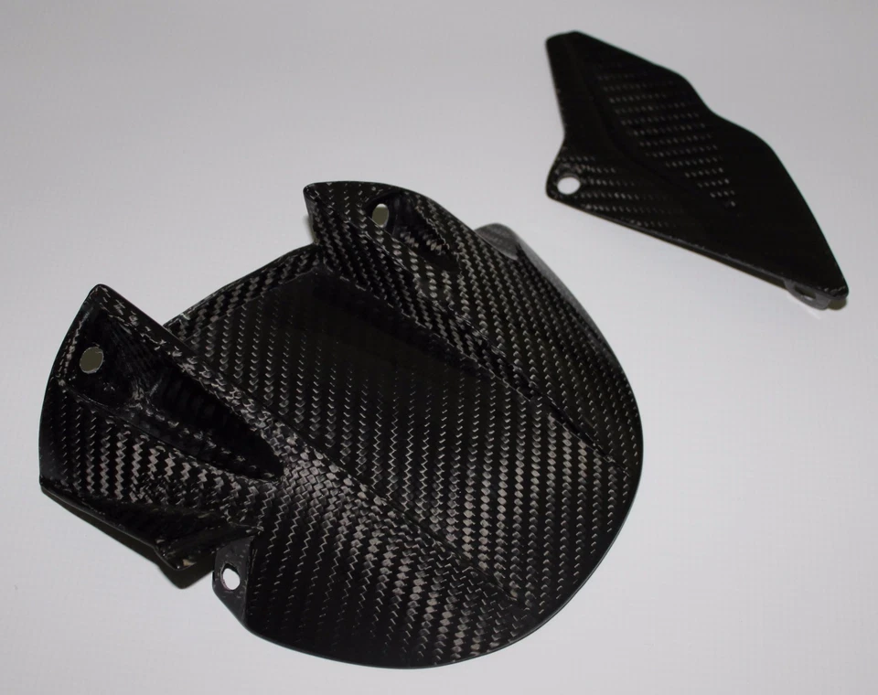 Protector de cadena de abrazadera trasera de fibra de carbono para Aprilia Dorsoduro 750, 900, 1200 08-21 Foto 2 de 4