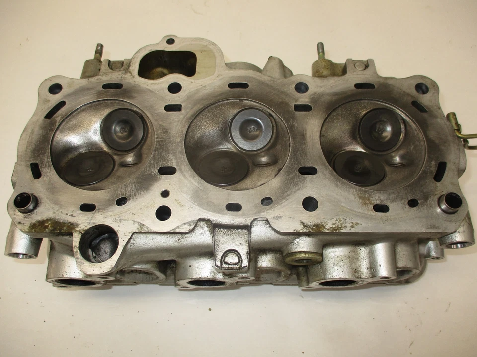 98 HONDA GL1500 GOLDWING LEFT CYLINDER HEAD - Image 4 of 4
