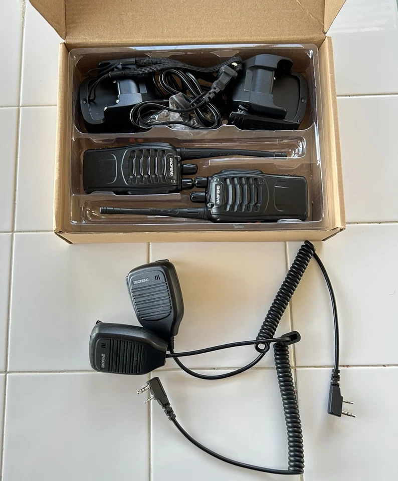 Retevis RT21 Rechargeable Long Range 2-Way Radios + 2 Baofeng Handheld Speakers  - Image 3 of 4