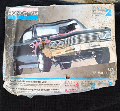 Monogram 1:24 '66 Malibu SS Plastic Model Kit Unassembled MPN 2219 Skill 2