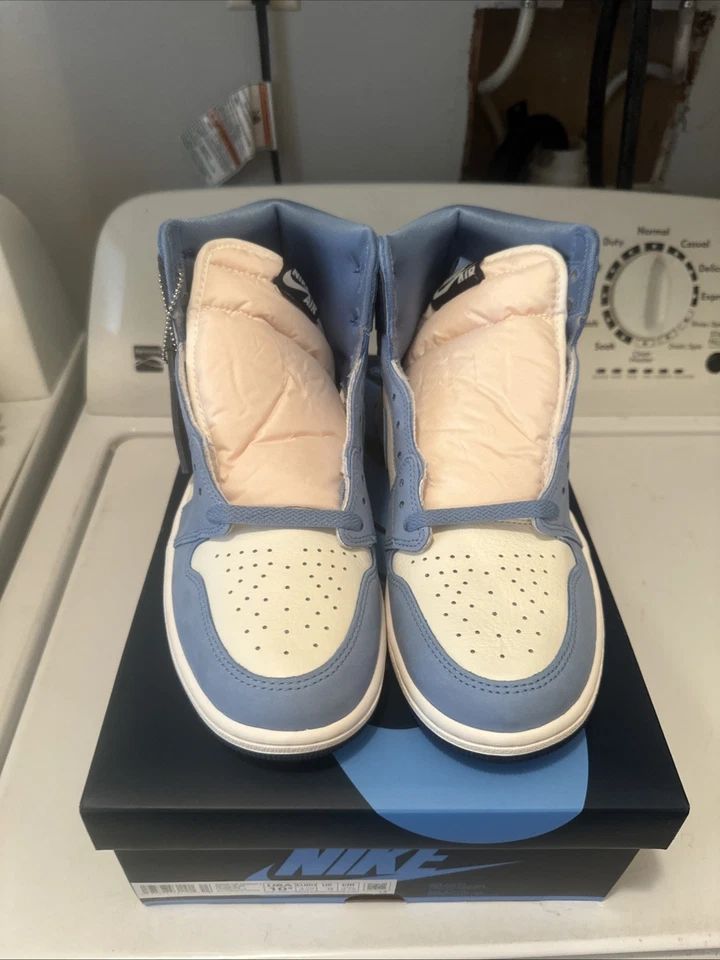 Größe 10,5 - Jordan 1 Retro High OG First in Flight W - Bild 3 von 4