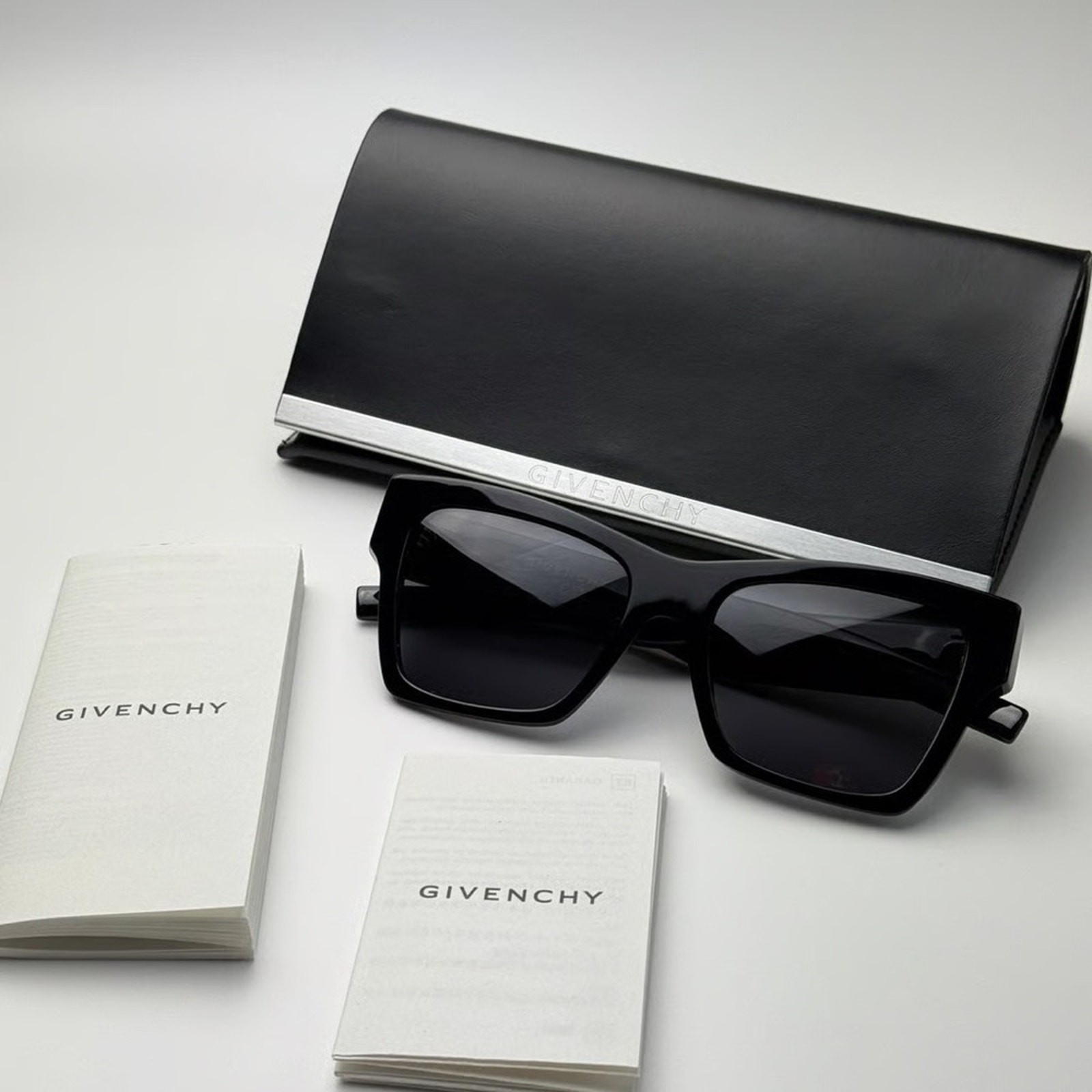  New! Givenchy Elegant Black Sunglasses with Crystals, GV40076I 01A, Authentic thumbnail 11