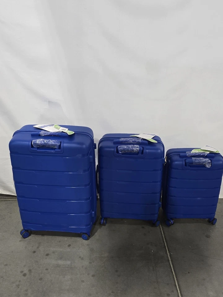 ROCKLAND PASADENA 3 PIECE HARDSIDE LUGGAGE SET (20"/24"/28") BLUE - Image 2 of 4