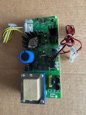 Lade / Netzteil 12V 17Ah Honeywell  010686.01  USV STROMVERSORGUNG  Alarmanlage