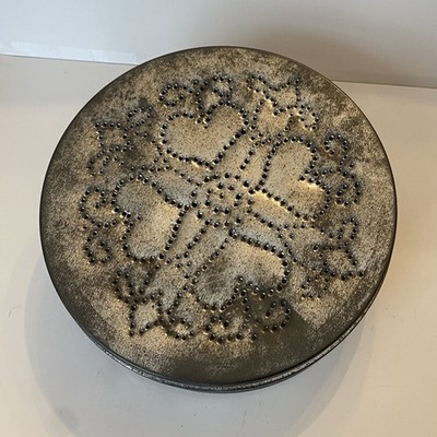 Round Silver Tin Box with Heart Pattern and Lid, Medium, Antique Finish
