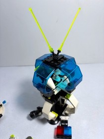 LEGO Space:  Exploriens: Nebula Outpost 6899 (1996) + Hovertron 6815