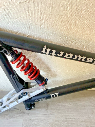 ELLSWORTH ID MOUNTAIN FRAME 15.5 INCH ROMIC SUSPENSION 1 1/8 HEAD TUBE 26'ER - Picture 17 of 18
