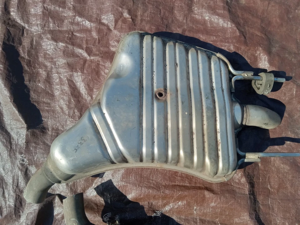 2007 - 2011 Mercedes Benz S Class W221 S550 Muffler Silencer Exhaust Rear Lh Rh - Image 4 of 4