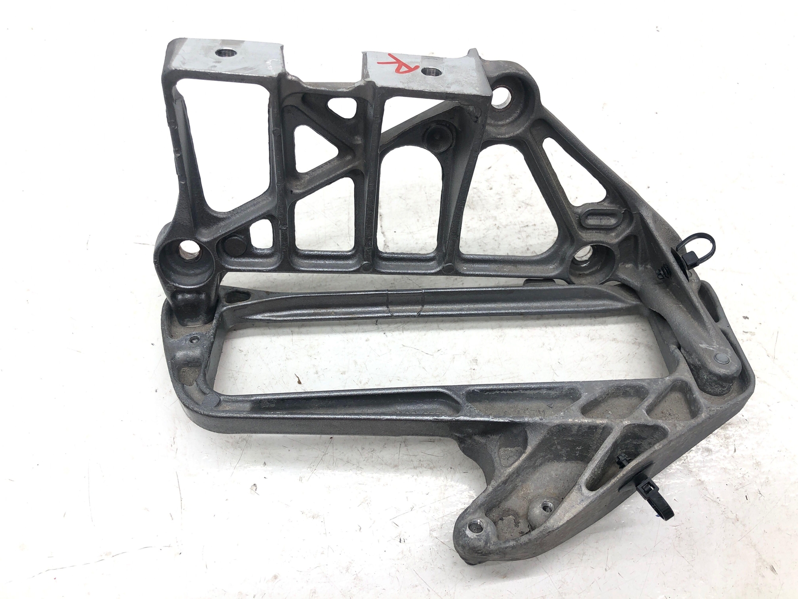 2014 ASTON MARTIN VANTAGE FRONT RH HOOD HINGE SET 6G33-16798-BA 6G33-5340-BA OEM