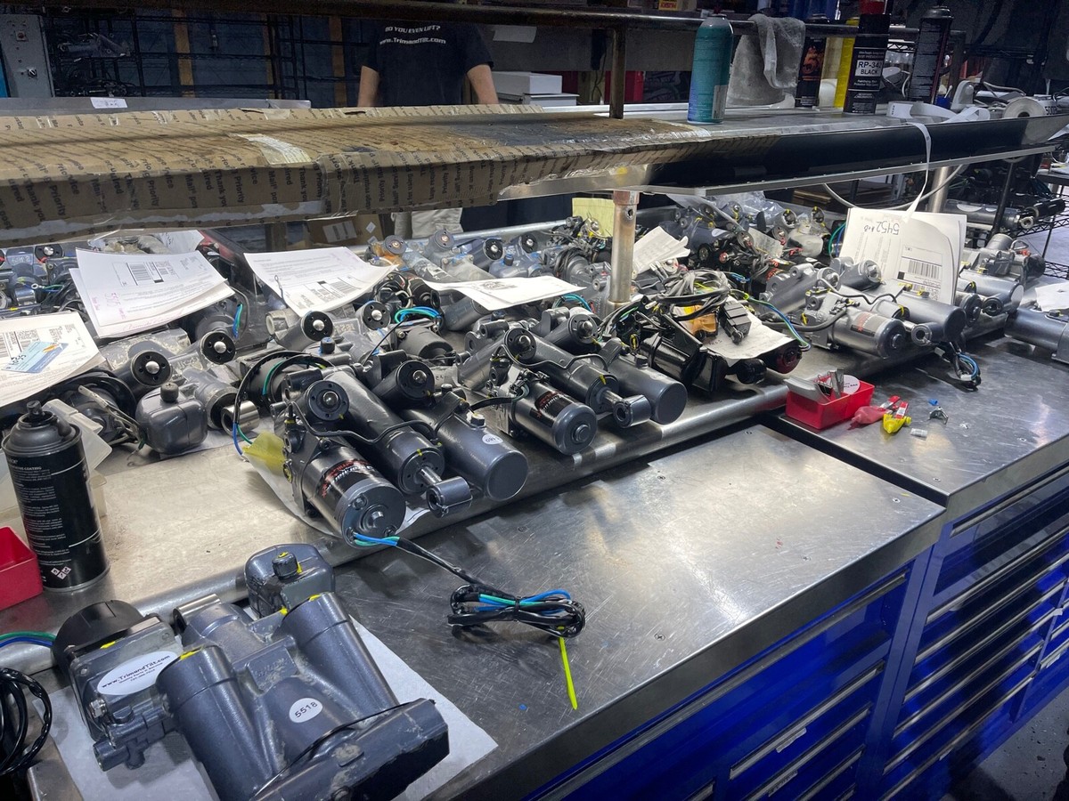 Ricambi Evinrude E Johnson Per I Fuoribordo Dal 1968 A Oggi - Foto 3