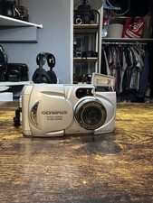 Olympus Camedia D-460 Zoom Digital Camera