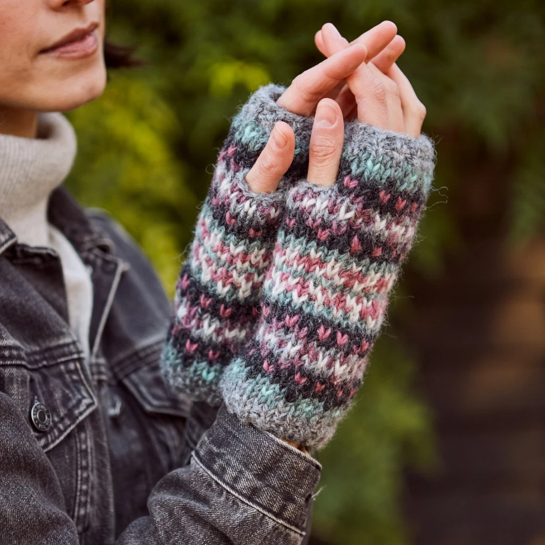 Grey Pink Wool Handwarmers - Wharfdale