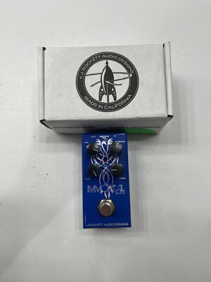 J. Rockett Audio Designs Immortal Echo Delay Mini Guitar Effect Pedal + Box