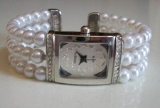 WOMEN'S RHINESTONE SILVER FINISH PEARL FASHION DRESSY/CASUAL BANGLE WATCH