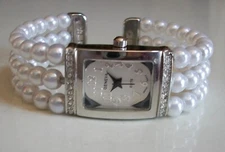 WOMEN'S RHINESTONE SILVER FINISH PEARL FASHION DRESSY/CASUAL BANGLE WATCH