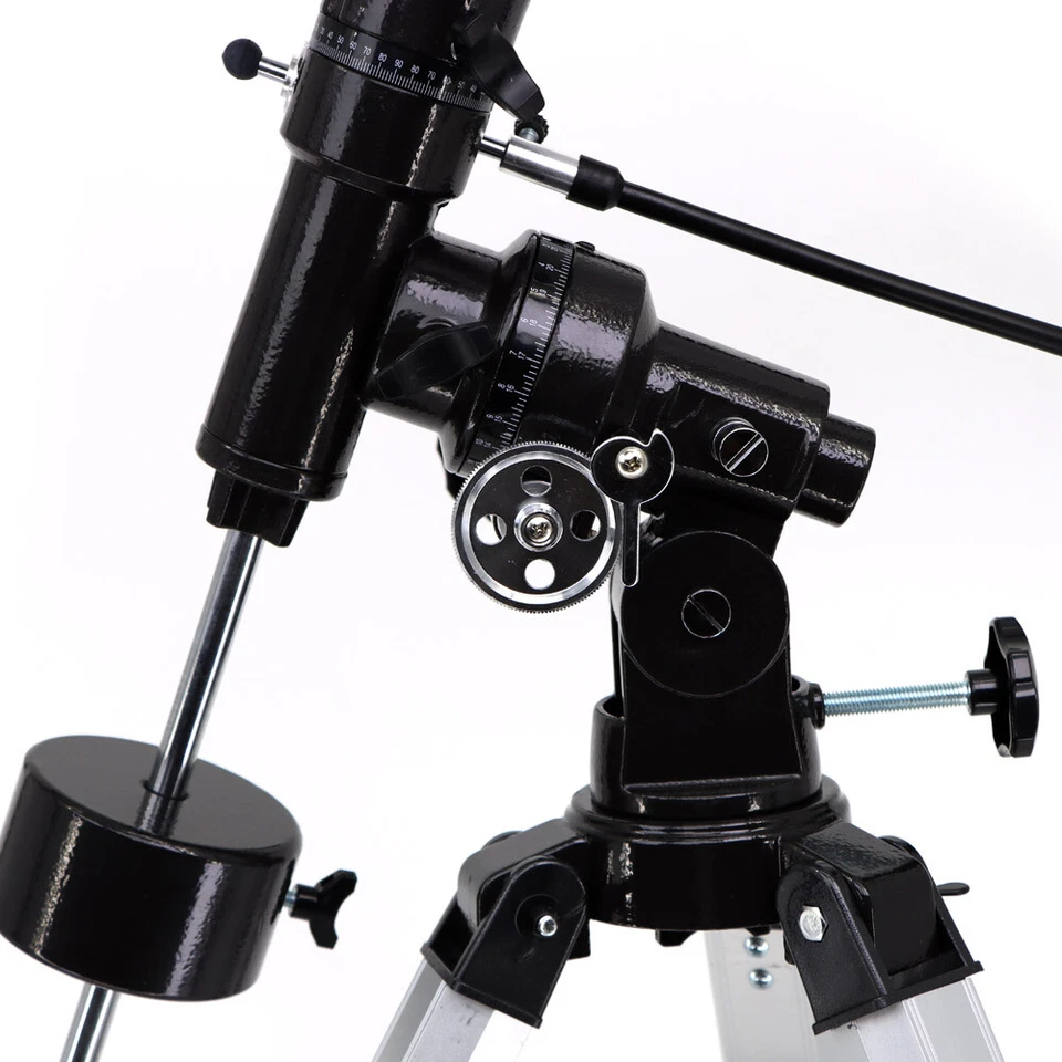 114mm f/8.9 Telescope - EQ Mount w/2 Eyepieces & Smartphone Adapter - Image 3 of 4