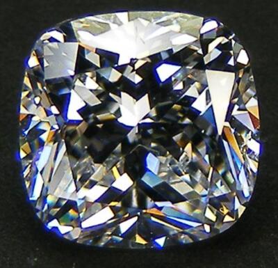 10 PCS. TOP QUALITY 6A++ CUSHION 9x9 MM. WHITE CUBIC ZIRCONIA CZ