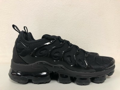 nike air vapormax plus triple grey