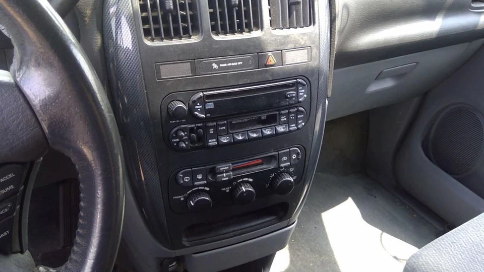 Chassi ECM ABS sem controle de tração compatível com 04-05 CARAVAN 3879429 - Imagem 4 de 4