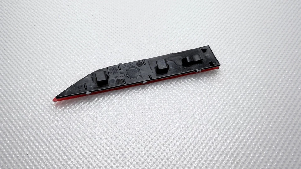 2020 - 2024 AUDI A4 S4 S5 LEFT INNER REAR REFLECTOR BUMPER LIGHT LAMP MARKER OEM - Image 3 of 4