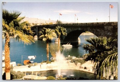 London Bridge Lake Havasu City Arizona Island Mall Fountain Vintage Postcard