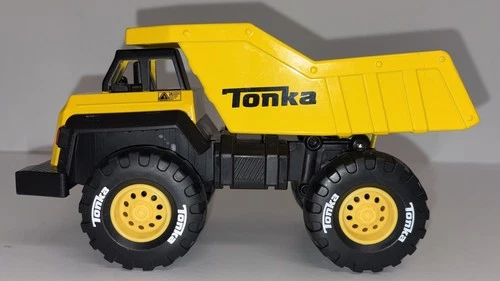 TONKA MIGHTY METALS FLEET DUMP TRUCK 8-inch die-cast metal toy vehicle 2020