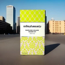 REFRESHMENTS PRECISION 5 BLADE SENSITIVE SKIN MAGNETIC RAZOR KIT BRAND NEW SEALD