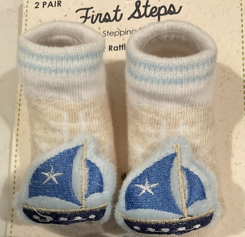 FIRST STEPS 2 PAIR RATTLE SOCKS NAUTICAL SZ 0-12 M NWT - Picture 3 of 4