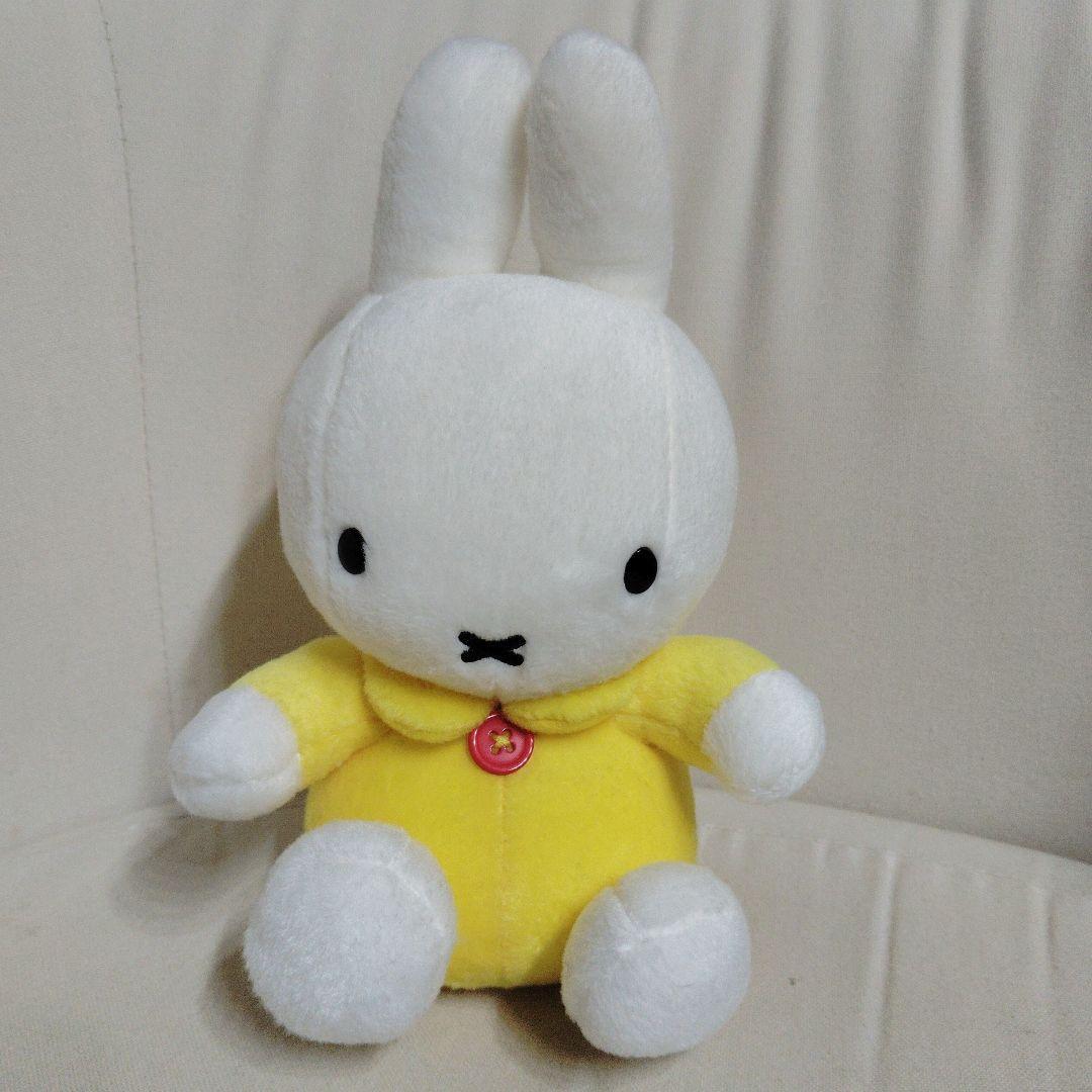 sweet miffy winter sekiguchi マスコット sweet miffy winter sekiguchi マスコット Sekiguchi Miffy Keychain