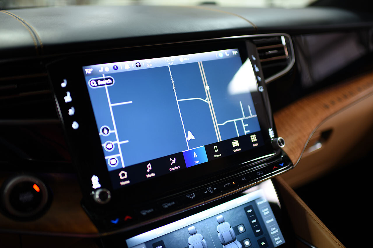 2022 Jeep Wagoneer GRAND WAGONEER SERIES III REAR SEAT ENTERTAINMENT eBay