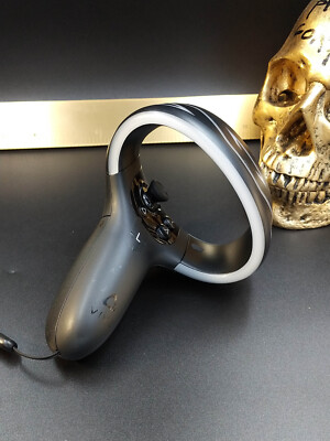 near mint  LEFT CONTROLLER  HTC Vive Cosmos (VCL01)