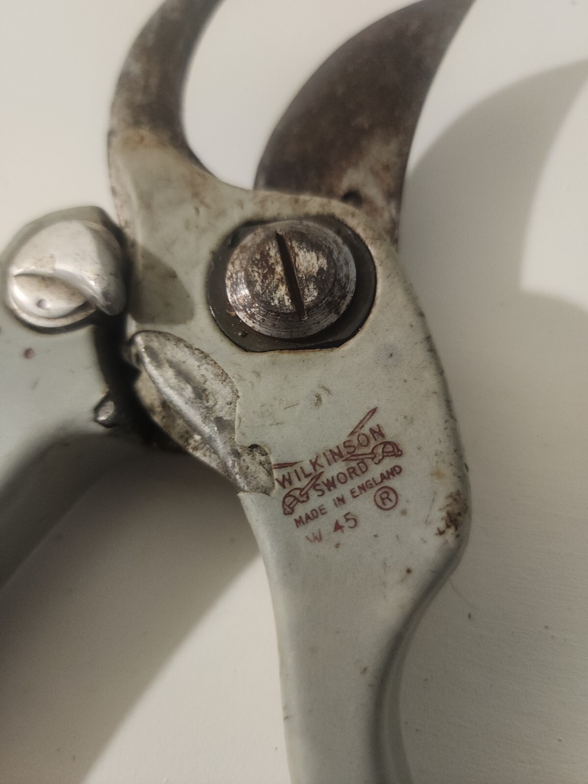 Vintage Wilkinson Sword W45 Pruners/Pruning Shears Made In ENGLAND 1950