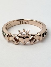 10k Rose Gold Claddagh Ring w/Green Stones /Sz 8.50 Signed TSD/ 4 Grams