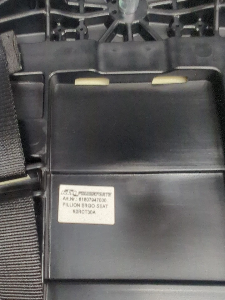 ASIENTO PASAJERO KTM ERGO - 61607947000 Foto 3 de 4