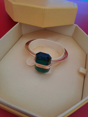 Swarovski Lucent Bangle Green Crystal Gold Magnetic Size Small brand new  