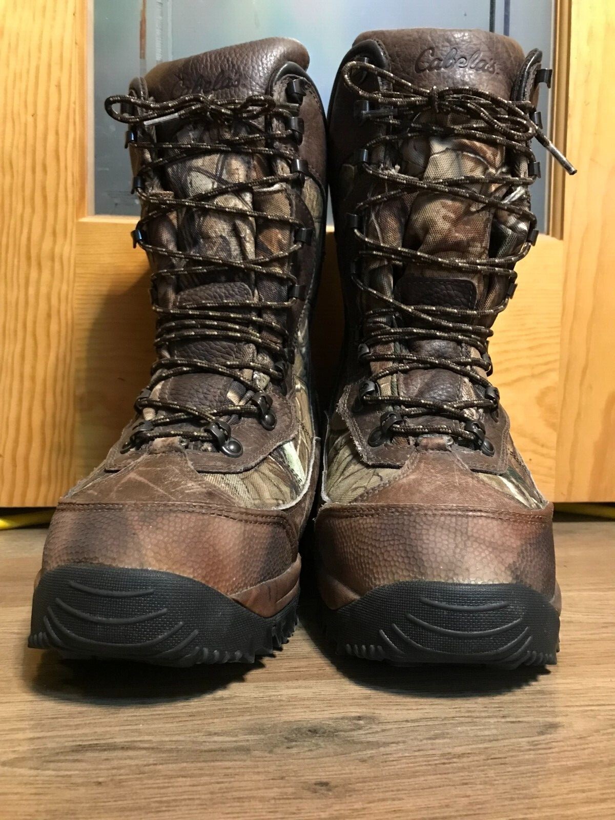 Cabela's work boots camo size 9 in men's perowned condition but no box
