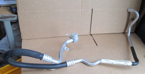 8K0260707AF Air Con Refrigerant Hose Pipe Audi A4 A5 2012-2017 New Genuine - Picture 2 of 3