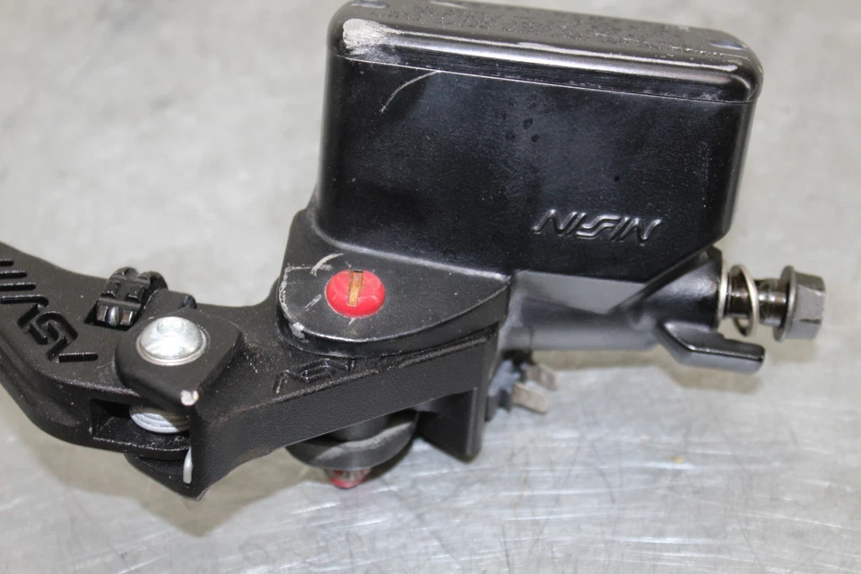 03-06 CILINDRO MAESTRO FRENO DELANTERO HONDA CBR600RR OEM CON PALANCA Foto 4 de 4