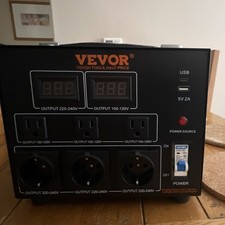 VEVOR SV-5000VA 5000VA Step-Up/Down 110/220V Converter 6 Outlets USB