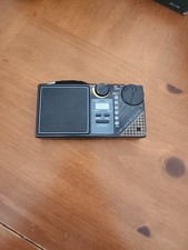 VTG Travelers LCD AM/FM clock radio