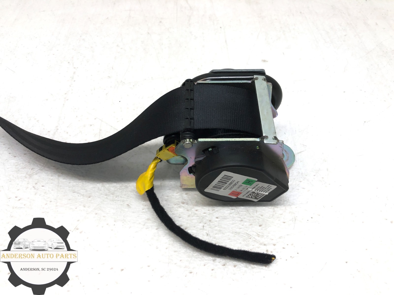 2014-2020 MASERATI QUATTROPORTE LEFT DRIVER REAR SEAT BELT RETRACTOR OEM