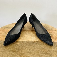 Vintage 1990s Black Stuart Weitzman Textured Poco Kitten Heels Size 8.5
