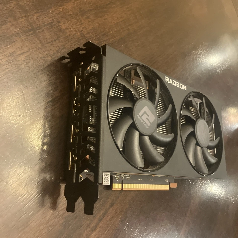 Tarjeta de gráficos AMD Radeon Power color RX 6600 8 GB probada funcionando Foto 3 de 4