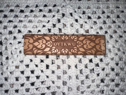 OYTKWU Wooden Magnetic Weekly Pill Organizer 7-day pill Box