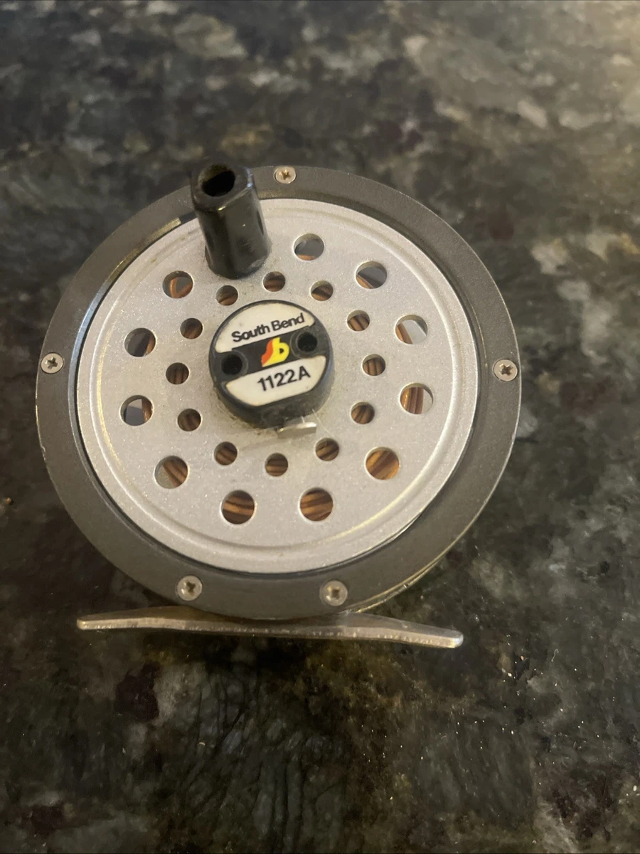 オールド　フライリール　サウスベンド South Bend 1122A Fly Reel Vintage Lightweight Aluminum Single