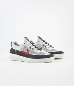 Novo Nike Sb Nyjah sapatos Grátis 2 Preto Vermelho Esportivo tamanho masculino americano 10 | eBay