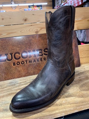 lucchese shane